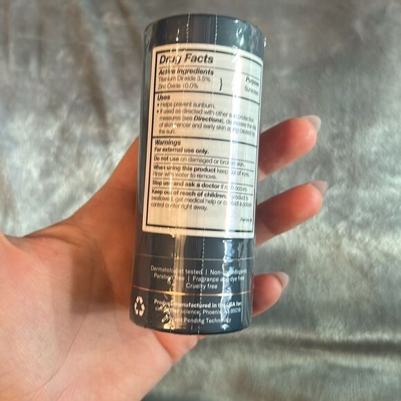 NIB SKINBETTER Tone smart sunscreen 75 SPF - Picture 4 of 4